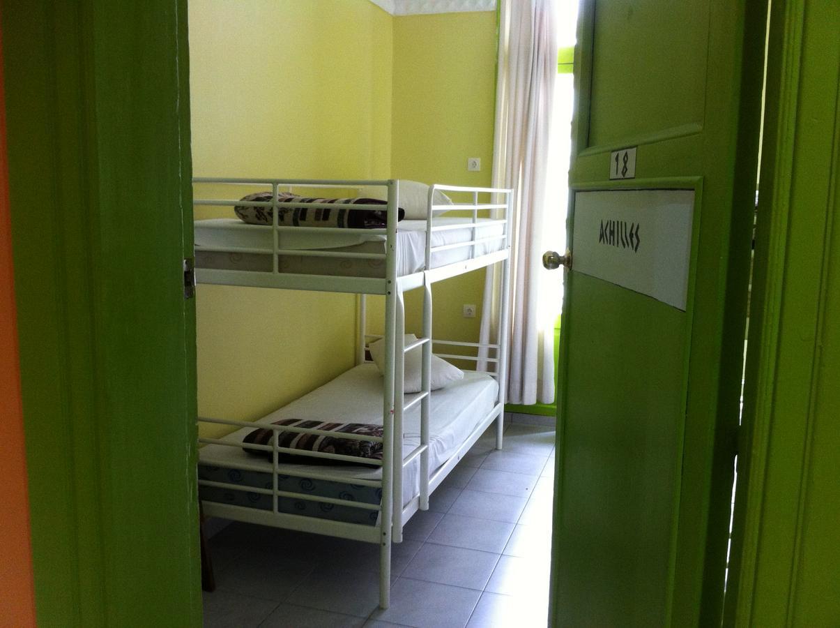 אתונה Zeus Hostel מראה חיצוני תמונה
