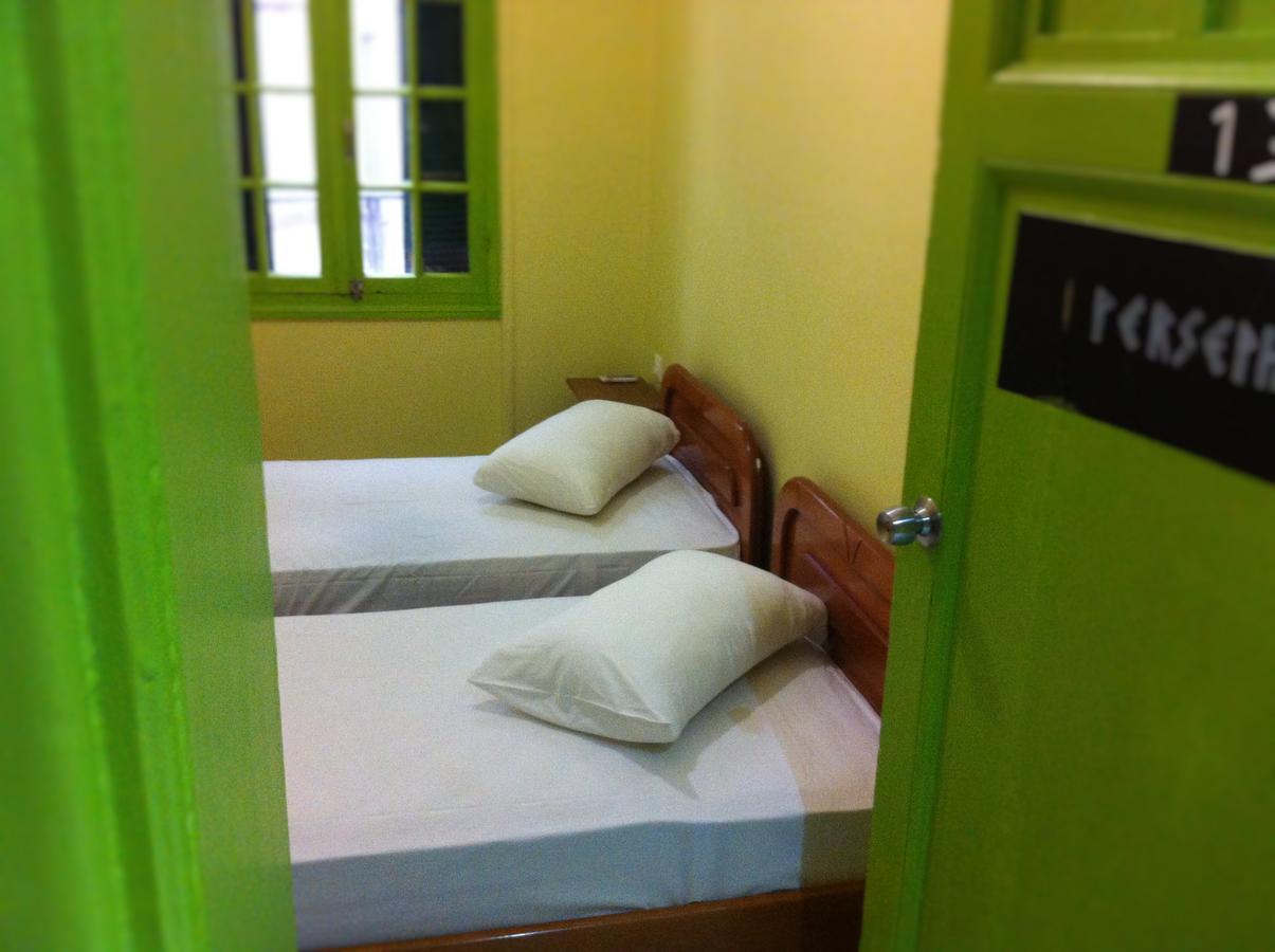 אתונה Zeus Hostel מראה חיצוני תמונה